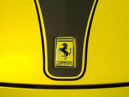 logo ferrari